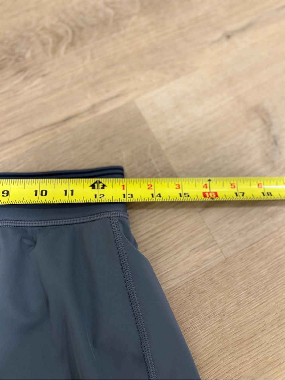 Athleta A-Line Tipped Skort Size Small - Picture 8 of 9